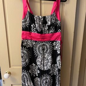 Black & White Fashion Bug Size: 20w